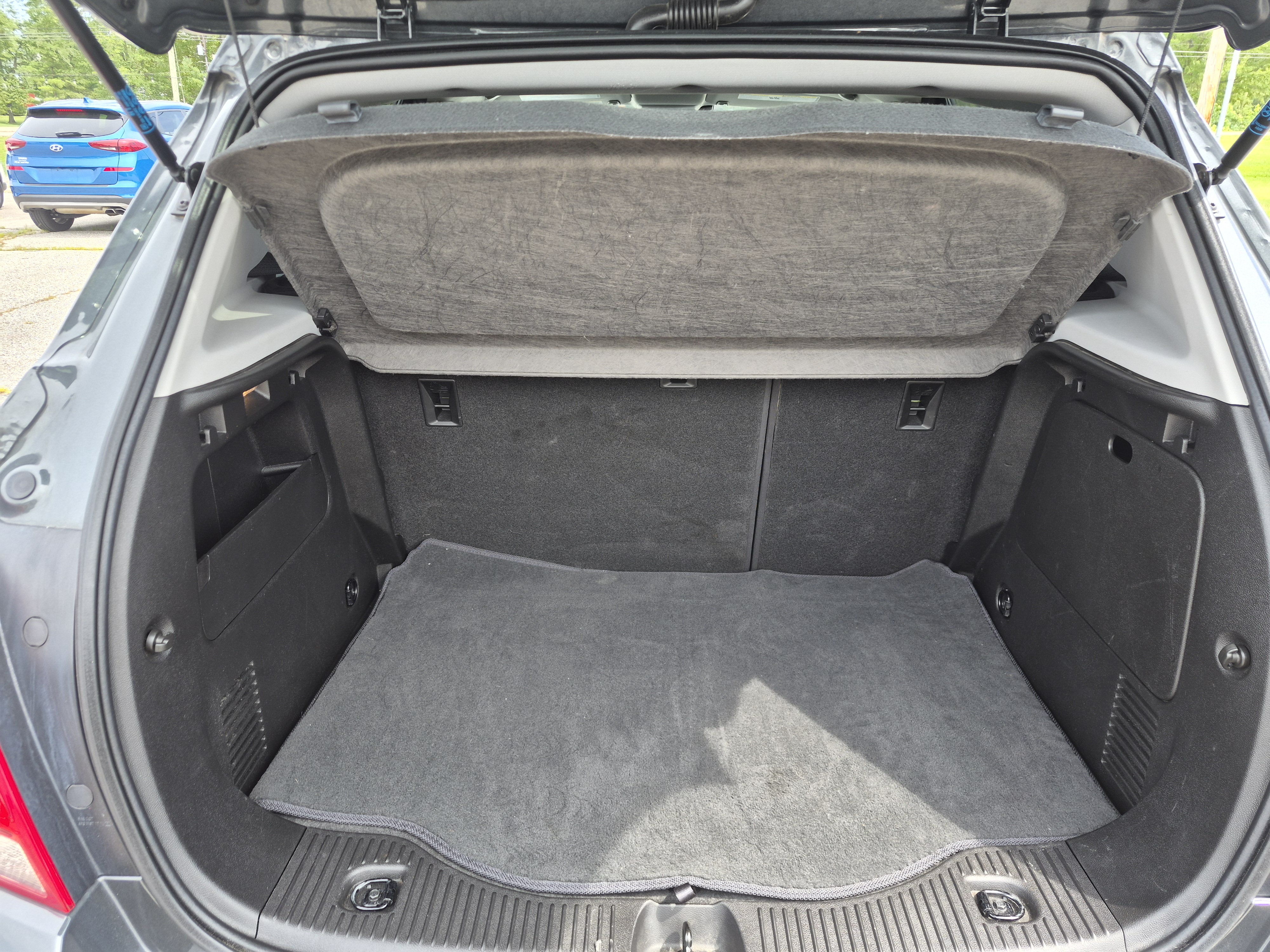 Used 2020 Chevrolet Trax FWD Premier image 4