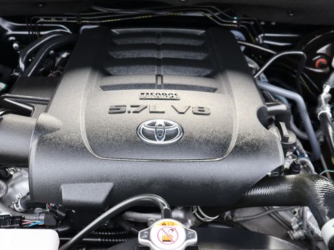 Used 2020 Toyota Tundra SR5 image 38
