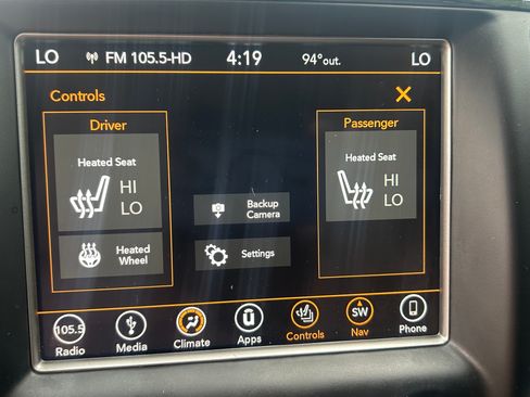 Used 2018 Jeep Grand Cherokee 2WD Laredo image 21