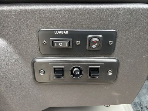 Used 2019 Ford Transit 150 image 41