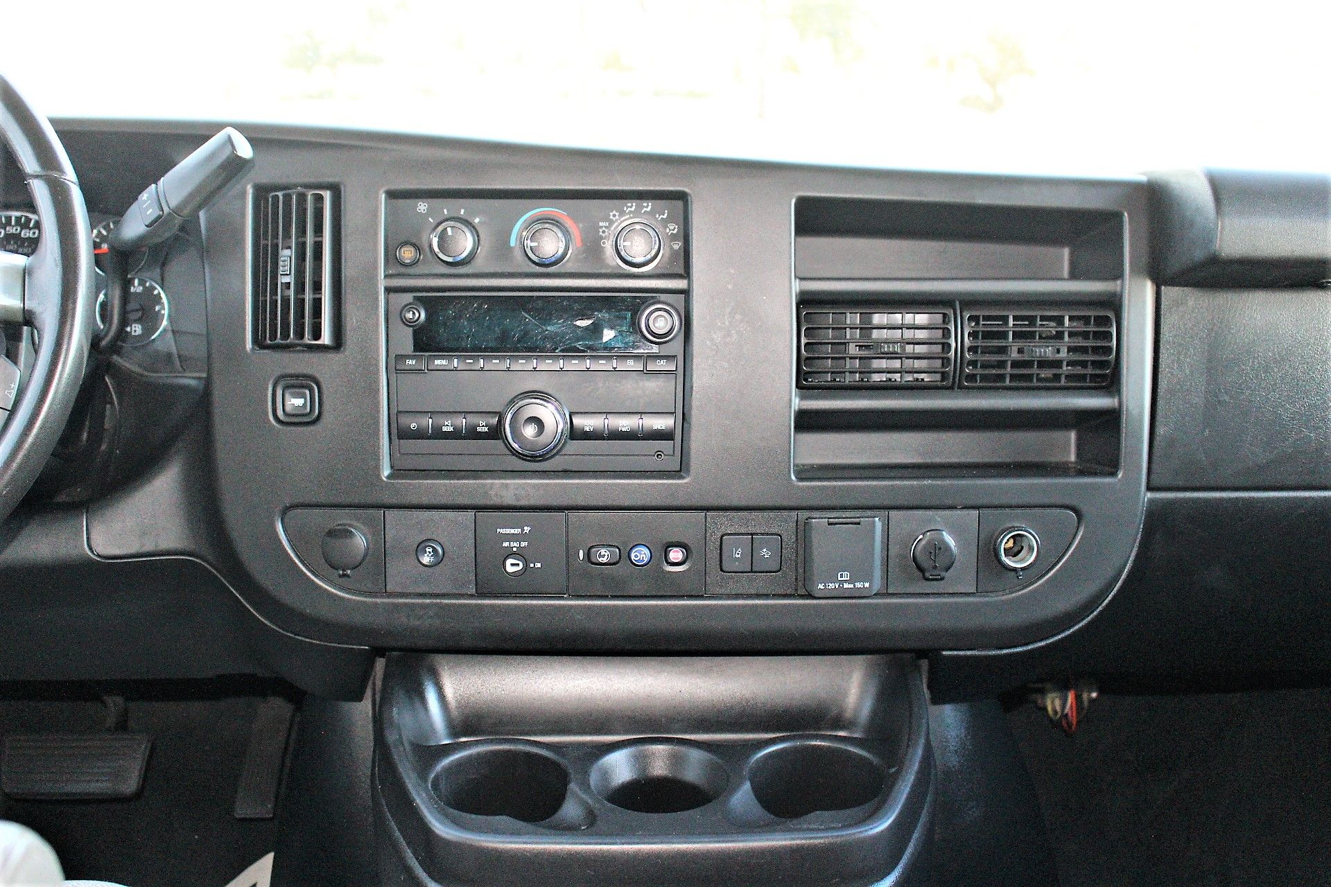 Used 2019 Chevrolet Express 3500 LT RWD image 32