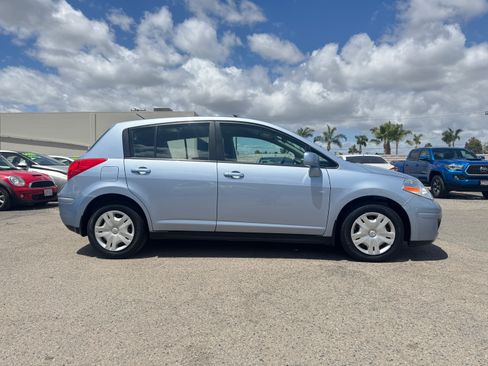 Used 2012 Nissan Versa 1.8 S Hatchback FWD image 10