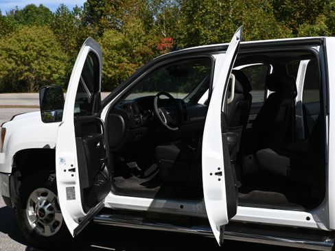 Used 2014 GMC Sierra 2500 SLE image 23