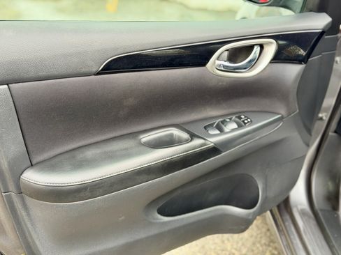 Used 2016 Nissan Sentra SV image 14