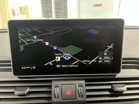 Used 2018 Audi Q5 2.0T Premium Plus image 12