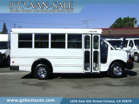 Used 2008 Chevrolet Express 3500 image 2