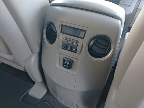 Used 2011 Honda Pilot EX-L image 7