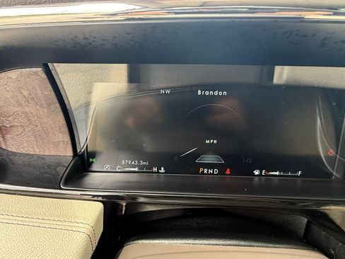 Used 2019 Lincoln Navigator L 4WD Select image 10