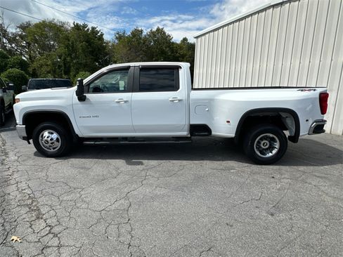 Used 2022 Chevrolet Silverado 3500 LT image 8
