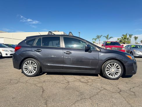 Used 2012 Subaru Impreza 2.0i Premium image 9