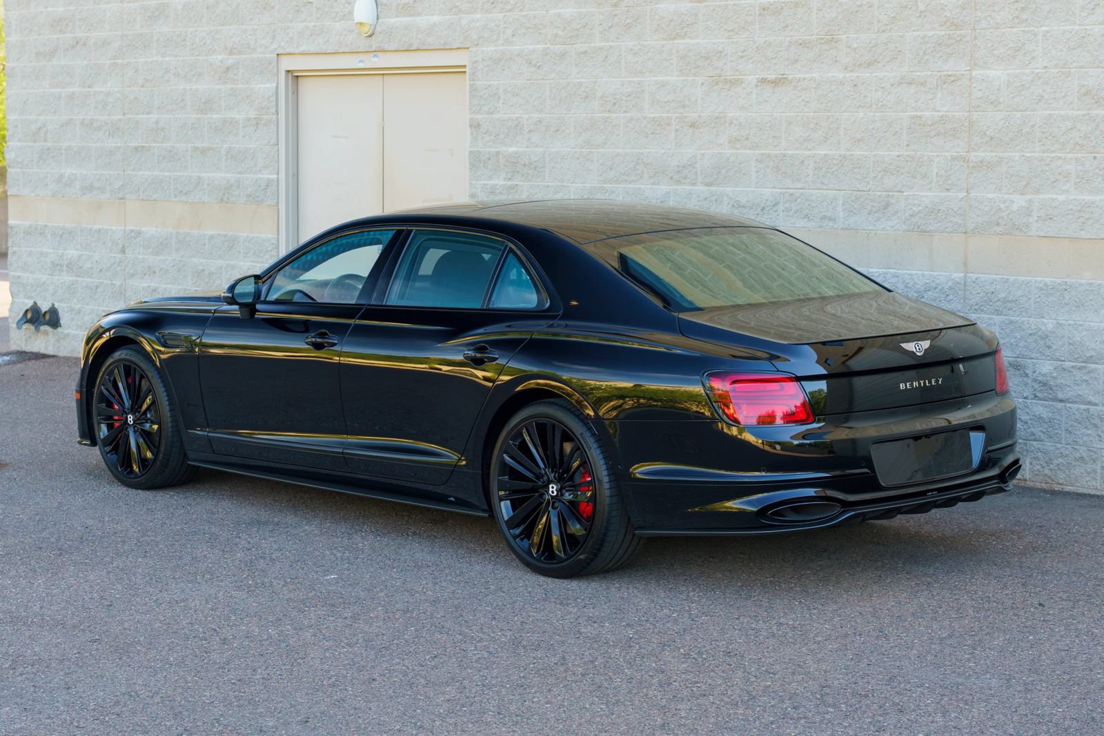 Used 2024 Bentley Flying Spur Flying Spur AWD/4WD image 26