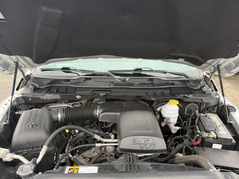 Used 2018 RAM 1500 2WD Regular Cab ST image 17