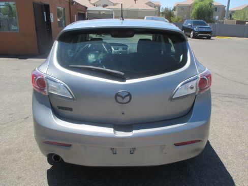 Used 2013 MAZDA MAZDA3 i Touring Hatchback FWD image 6
