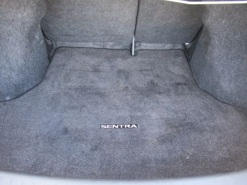 Used 2015 Nissan Sentra SV image 19