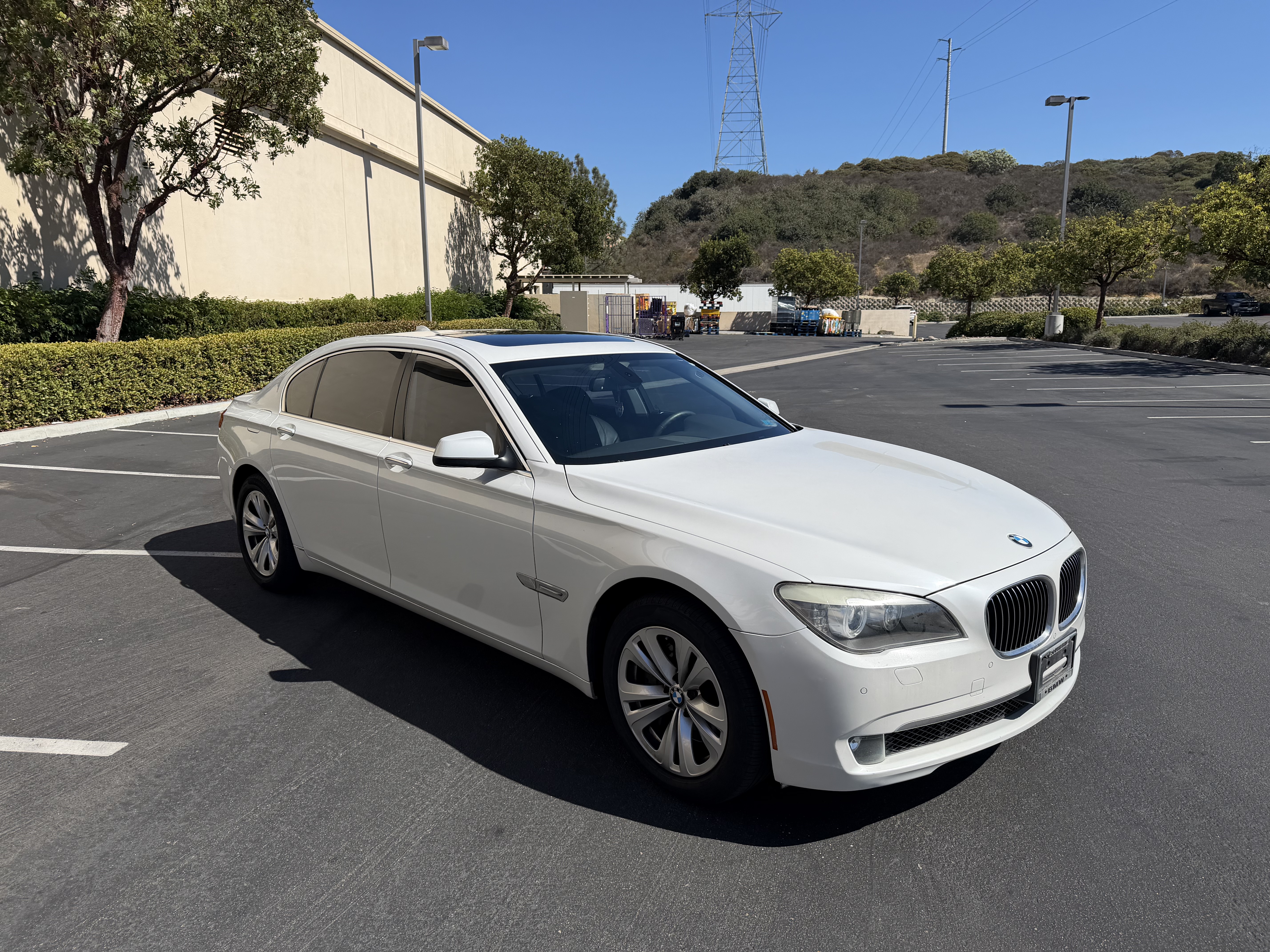 Used 2011 BMW 740Li RWD image 8
