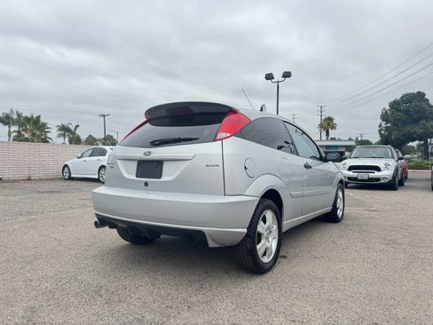 Used 2006 Ford Focus ZX3 Hatchback FWD image 8
