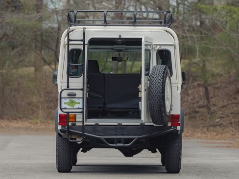 Used 1993 Land Rover Defender 110 AWD/4WD image 5