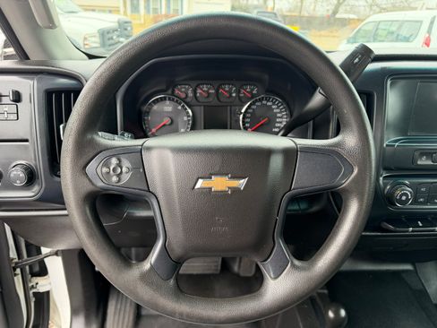 Used 2018 Chevrolet Silverado 2500 image 12