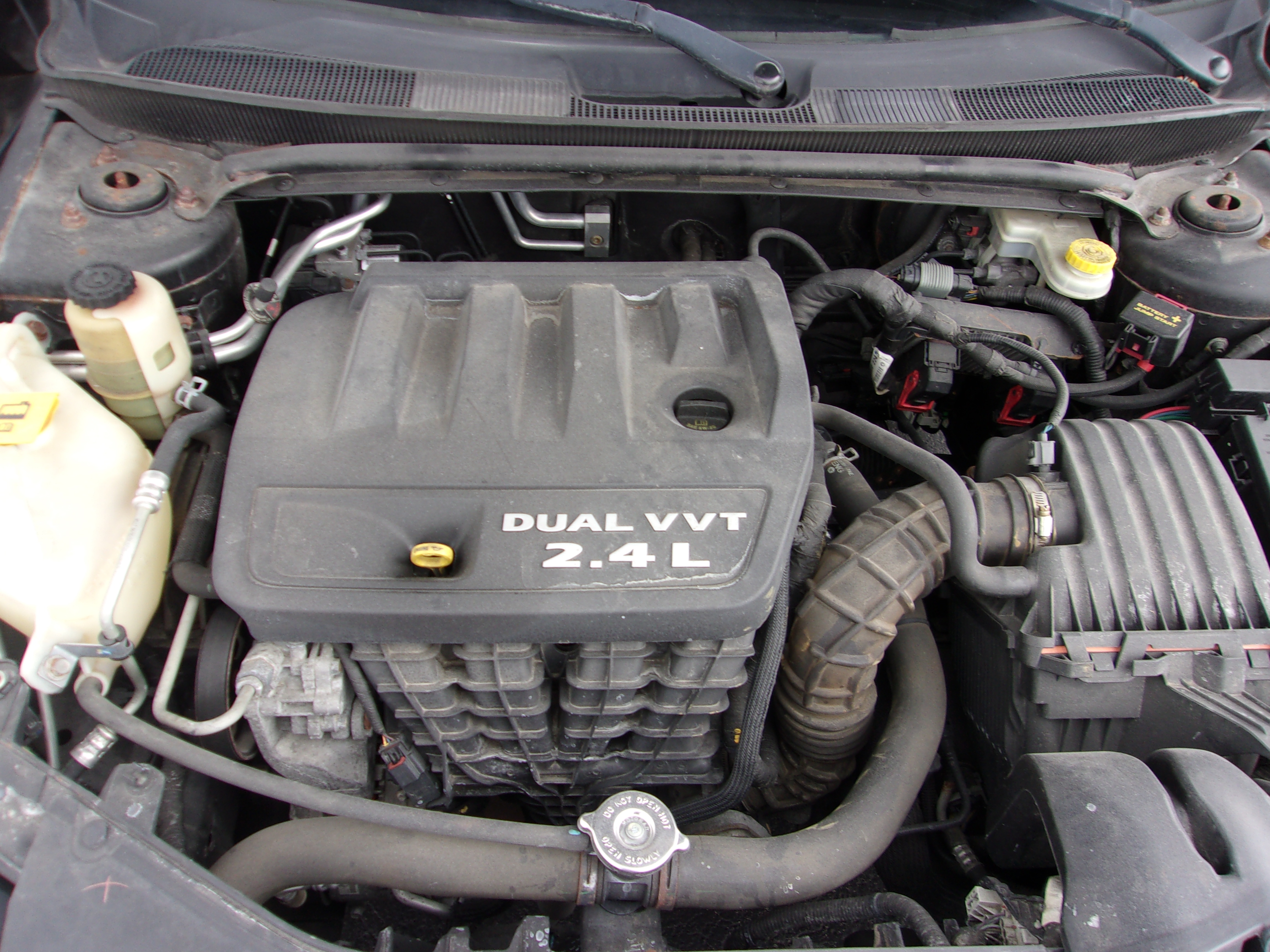 Used 2011 Chrysler 200 Touring Sedan FWD image 8