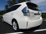 Used 2013 Toyota Prius V image 3