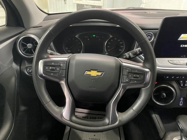 Used 2025 Chevrolet Blazer FWD LT w/ 2LT image 19