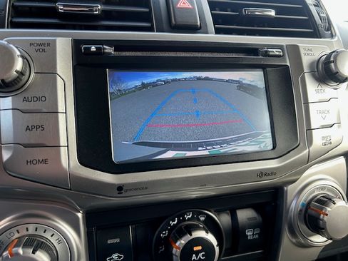 Used 2015 Toyota 4Runner SR5 Premium image 19