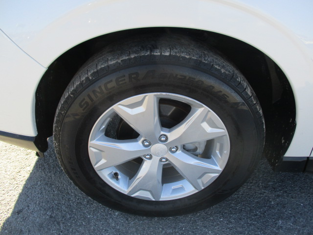 Used 2015 Subaru Forester 2.5i Limited AWD/4WD image 14