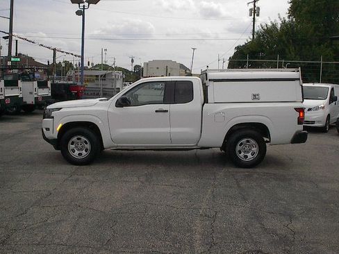 Used 2024 Nissan Frontier S RWD image 10