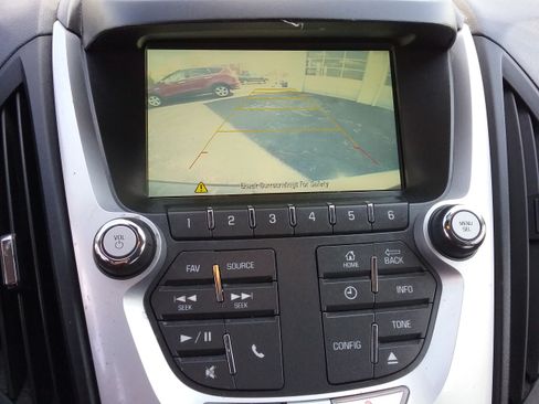 Used 2015 Chevrolet Equinox LT image 12