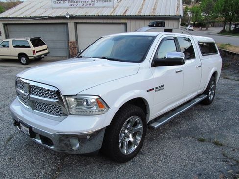 Used 2016 RAM 1500 Laramie image 2