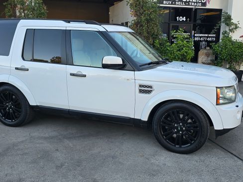 Used 2011 Land Rover LR4 HSE LUX image 54