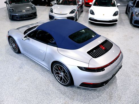 Used 2020 Porsche 911 Carrera 4S Cabriolet AWD/4WD image 14