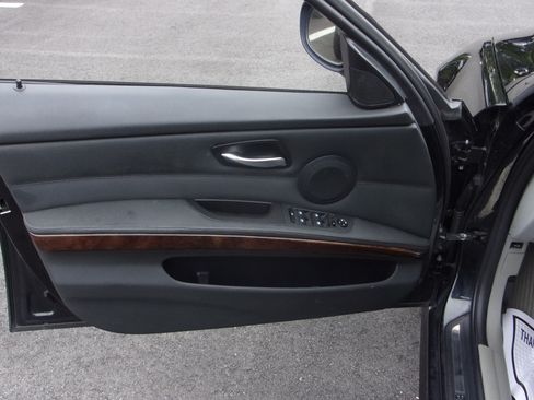 Used 2011 BMW 328i xDrive Sedan AWD/4WD image 33