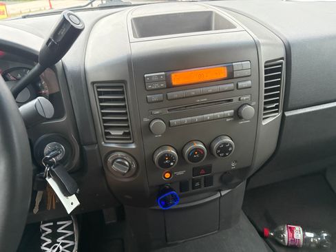 Used 2004 Nissan Titan 4x4 Crew Cab image 16