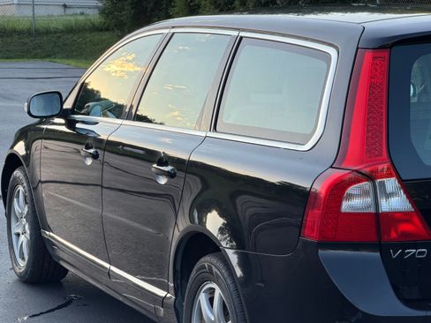 Used 2009 Volvo V70 UNAVAIL FWD image 9