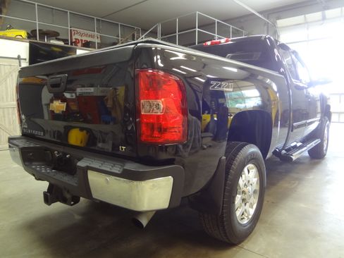 Used 2011 Chevrolet Silverado 2500 LT image 8