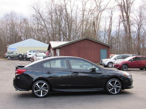 Used 2022 Subaru Impreza 2.0i Sport image 17