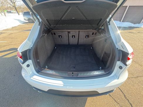 Used 2019 Porsche Macan S image 8