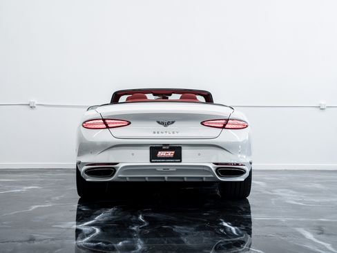Used 2025 Bentley Continental GTC Speed image 7