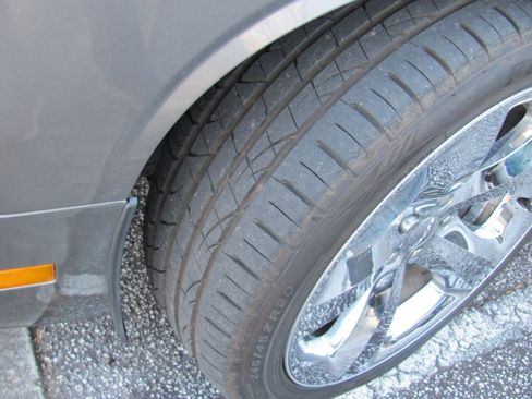 Used 2012 Dodge Challenger R/T image 10