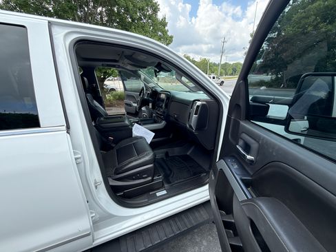 Used 2016 Chevrolet Silverado 2500 4x4 Crew Cab LTZ image 8