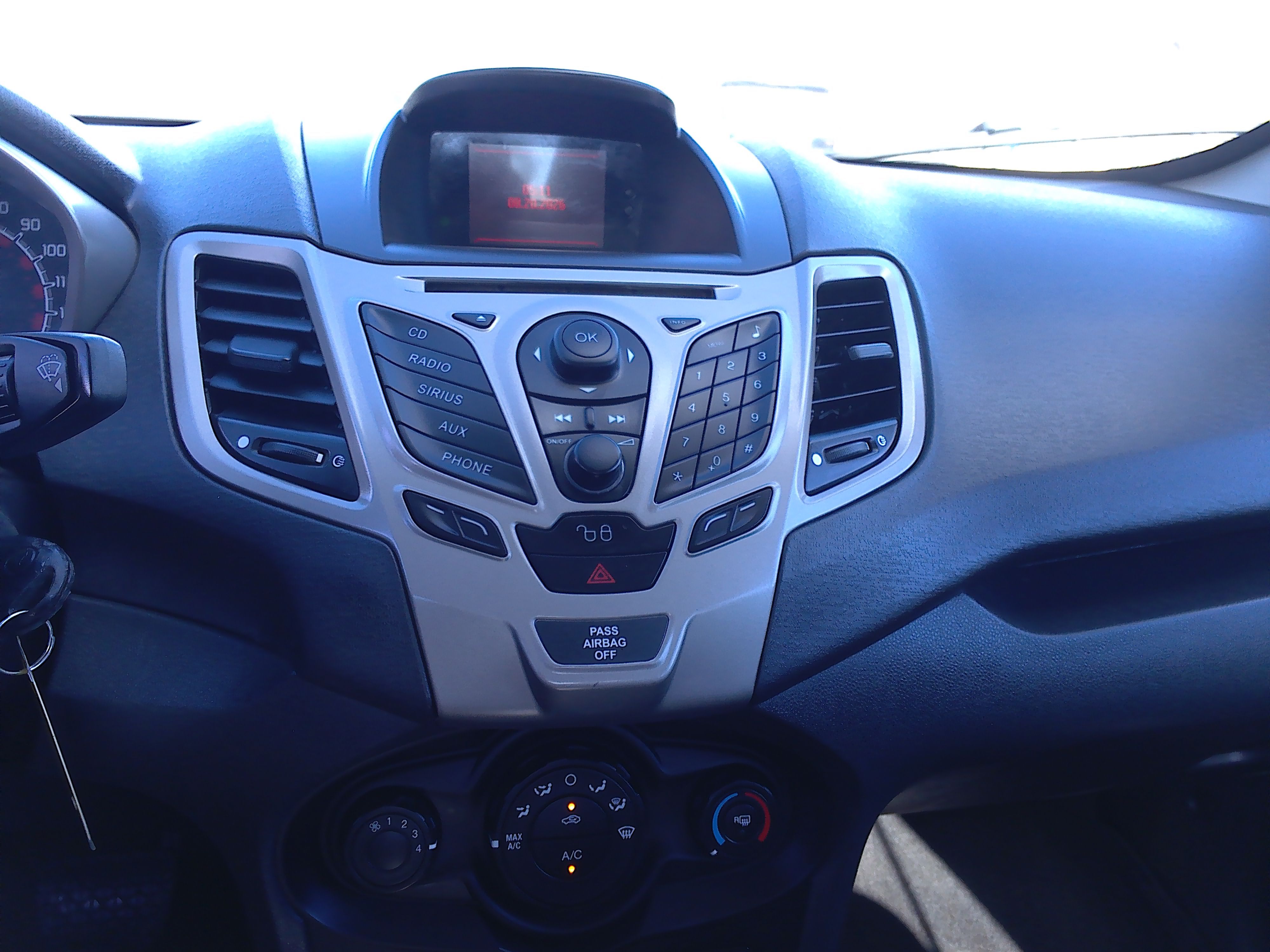 Used 2012 Ford Fiesta SEL Sedan FWD image 15