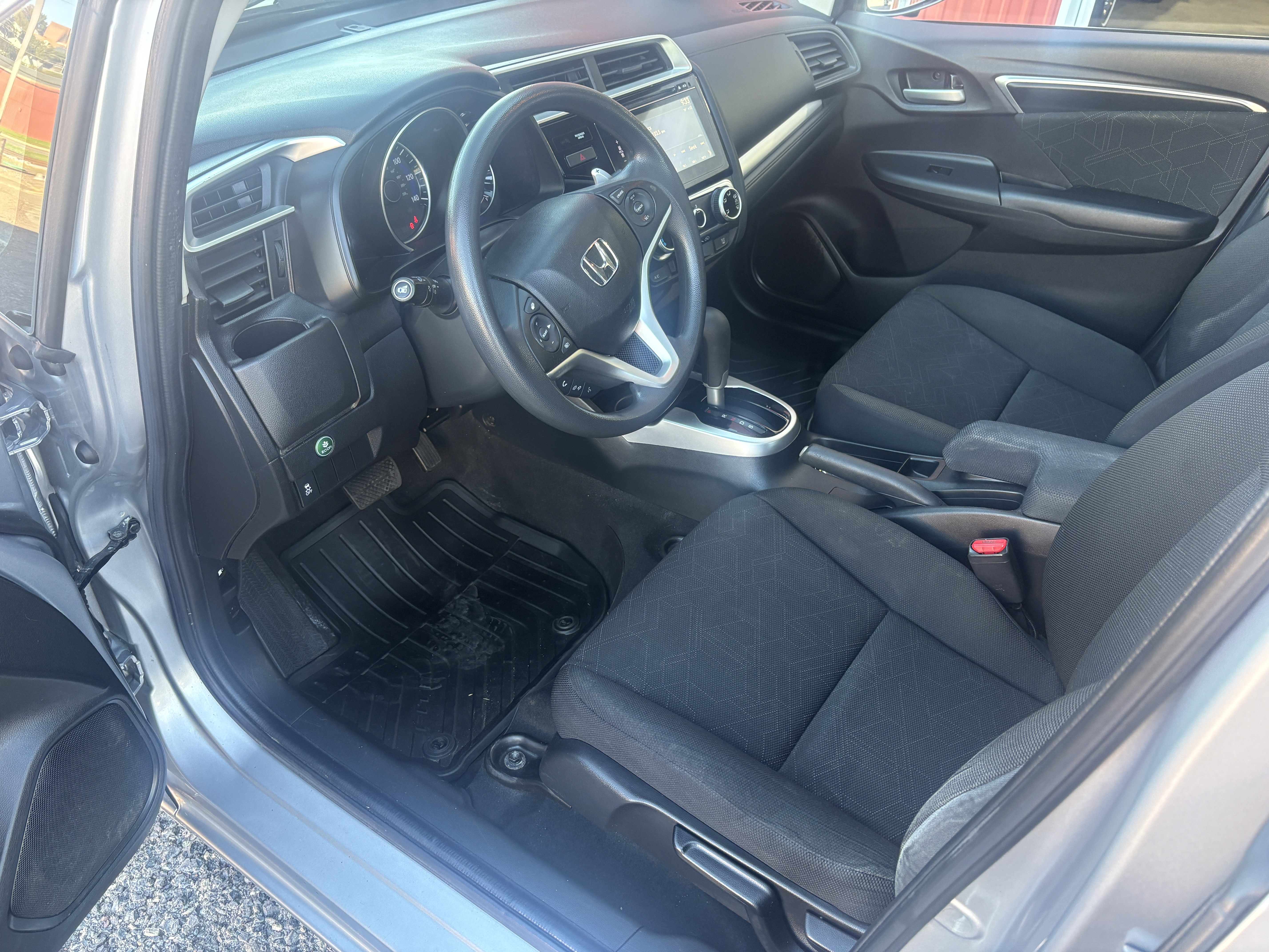 Used 2017 Honda Fit EX image 10