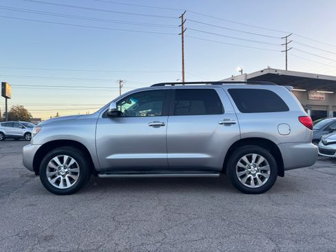 Used 2010 Toyota Sequoia Limited image 3