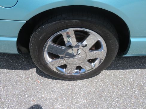 Used 2002 Ford Thunderbird UNAVAIL RWD image 26