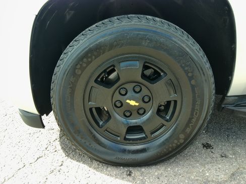 Used 2012 Chevrolet Tahoe LT image 19