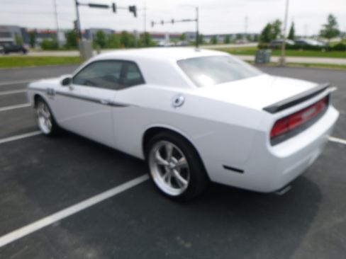 Used 2011 Dodge Challenger R/T image 8