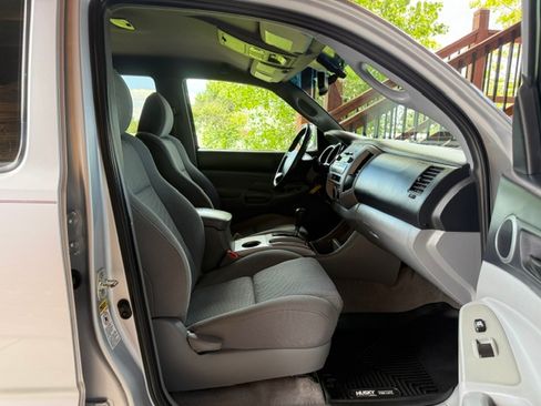 Used 2011 Toyota Tacoma 4x4 Double Cab image 20