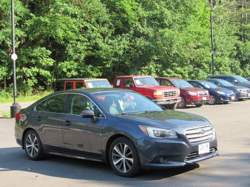 Used 2016 Subaru Legacy 2.5i Limited AWD/4WD image 8