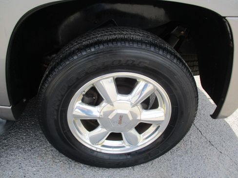 Used 2007 GMC Envoy SLE image 14